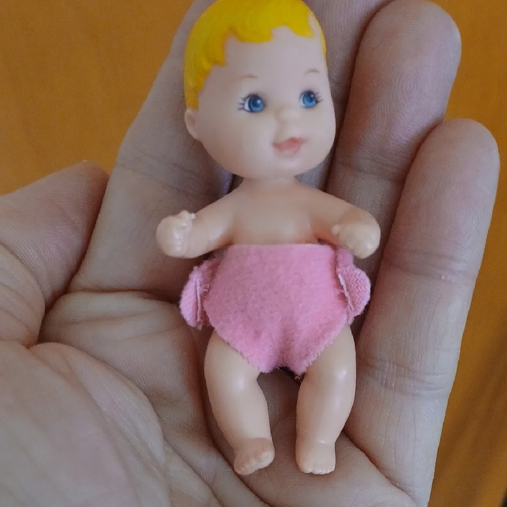 1973 Barbie Krissy Baby Mini Doll Mattel
